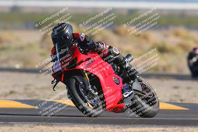 media/Nov-06-2023-Moto Forza (Mon) [[ce023d0744]]/3-Intermediate Group/Session 5 (Turn 4)/